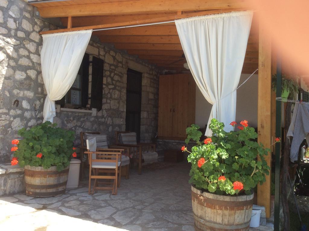 Sivros Stone Cottages Extérieur photo